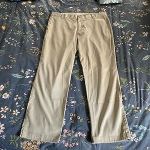 Men’s golf pants